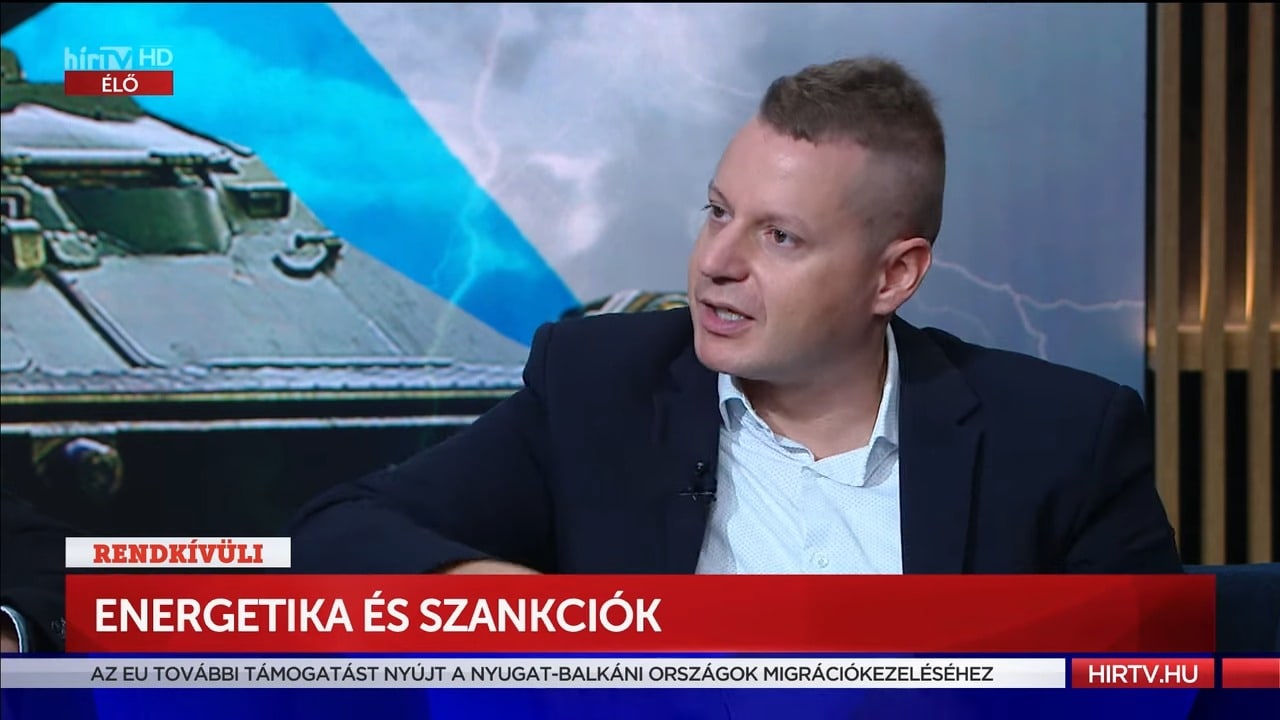 Nógrádi György, Tóth Máté és Dunda György voltak a Háború Ukrajnában vendégei.